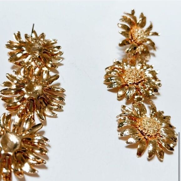 Flower drop earrings #1458 - Picture 3 of 3